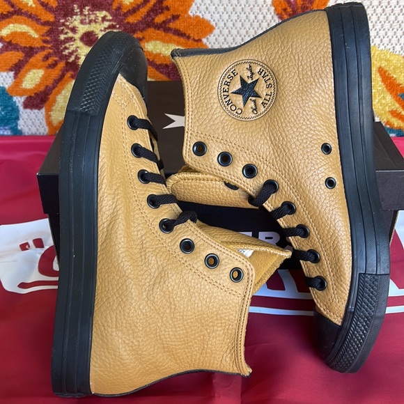 Converse 172014C
CTAS HI
WHEAT/BLACK/BLACK Men’s sneakers - Picture 12 of 16